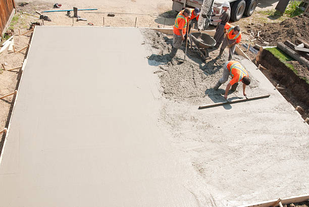 Best Concrete Sidewalk Installation  in Sedalia, MO